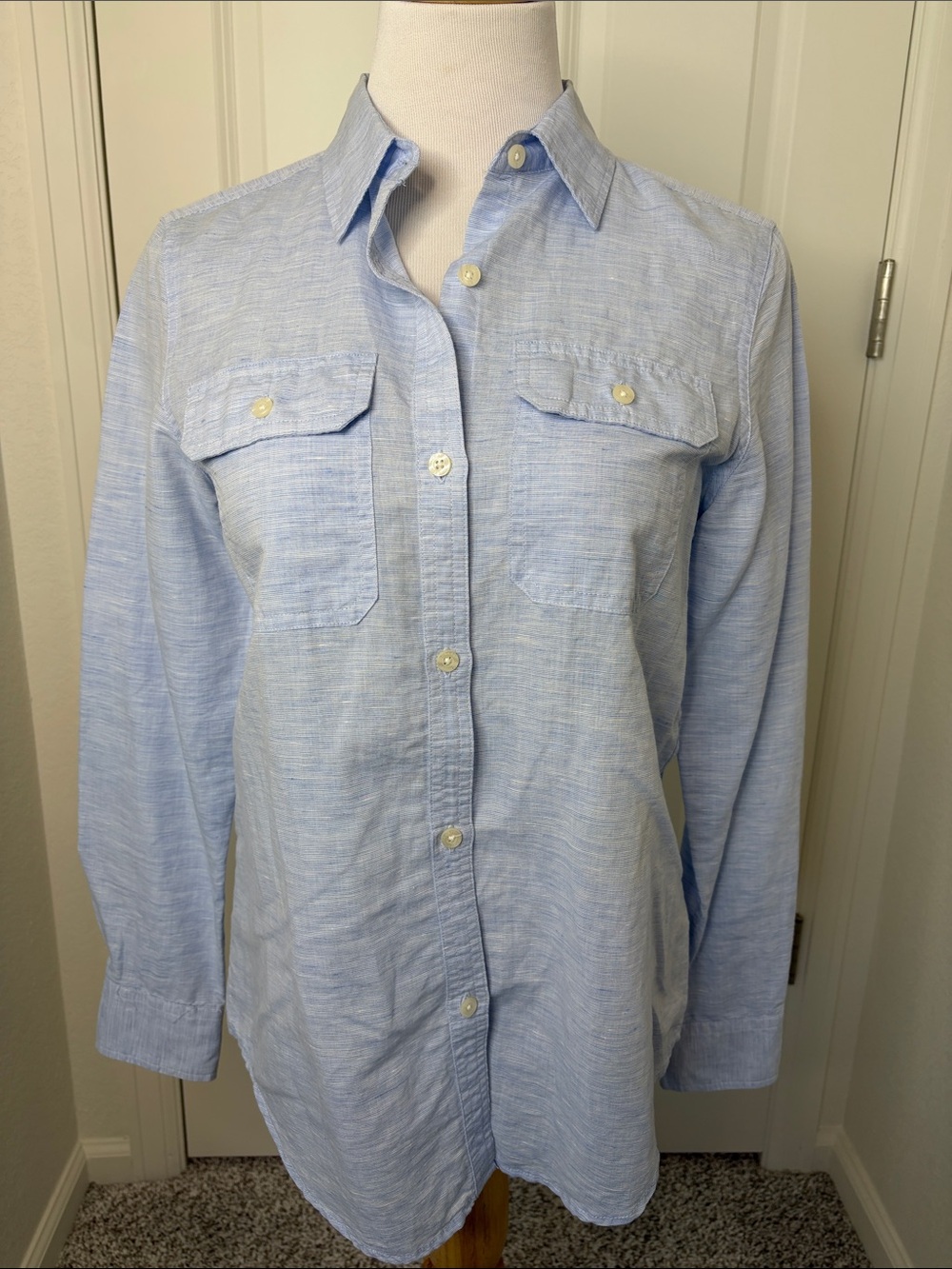 Chaps Light Blue Linen Cotton Button Down Shirt Small Coastal Long Sleeve